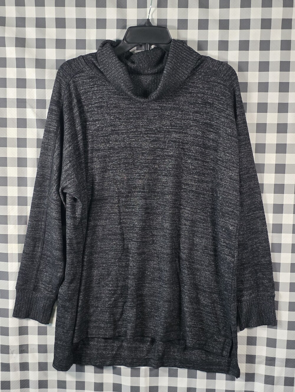 Chico's Zenergy Size 2 L/XL Black Gray Cowl Neck Tunic Sweater Pullover Cozy